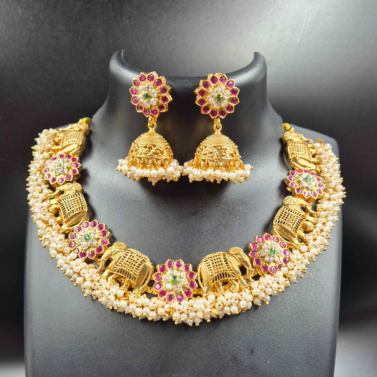 Ruby Green Kemp Stone Pearl Necklace Set