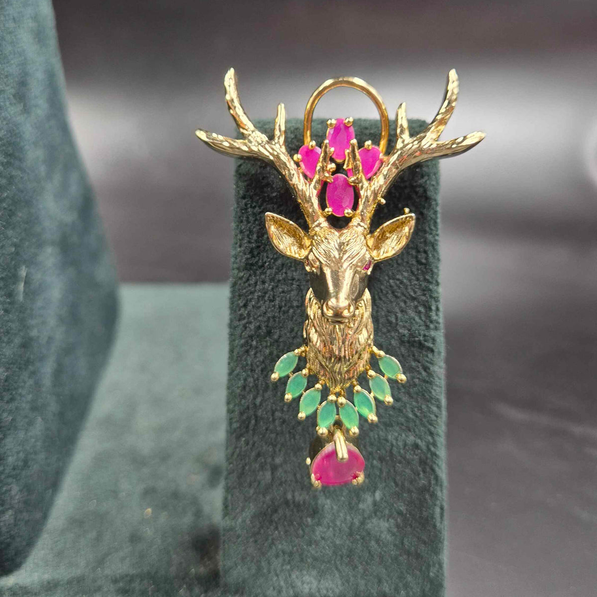 Deer Pendant Ruby and Green Necklace Set