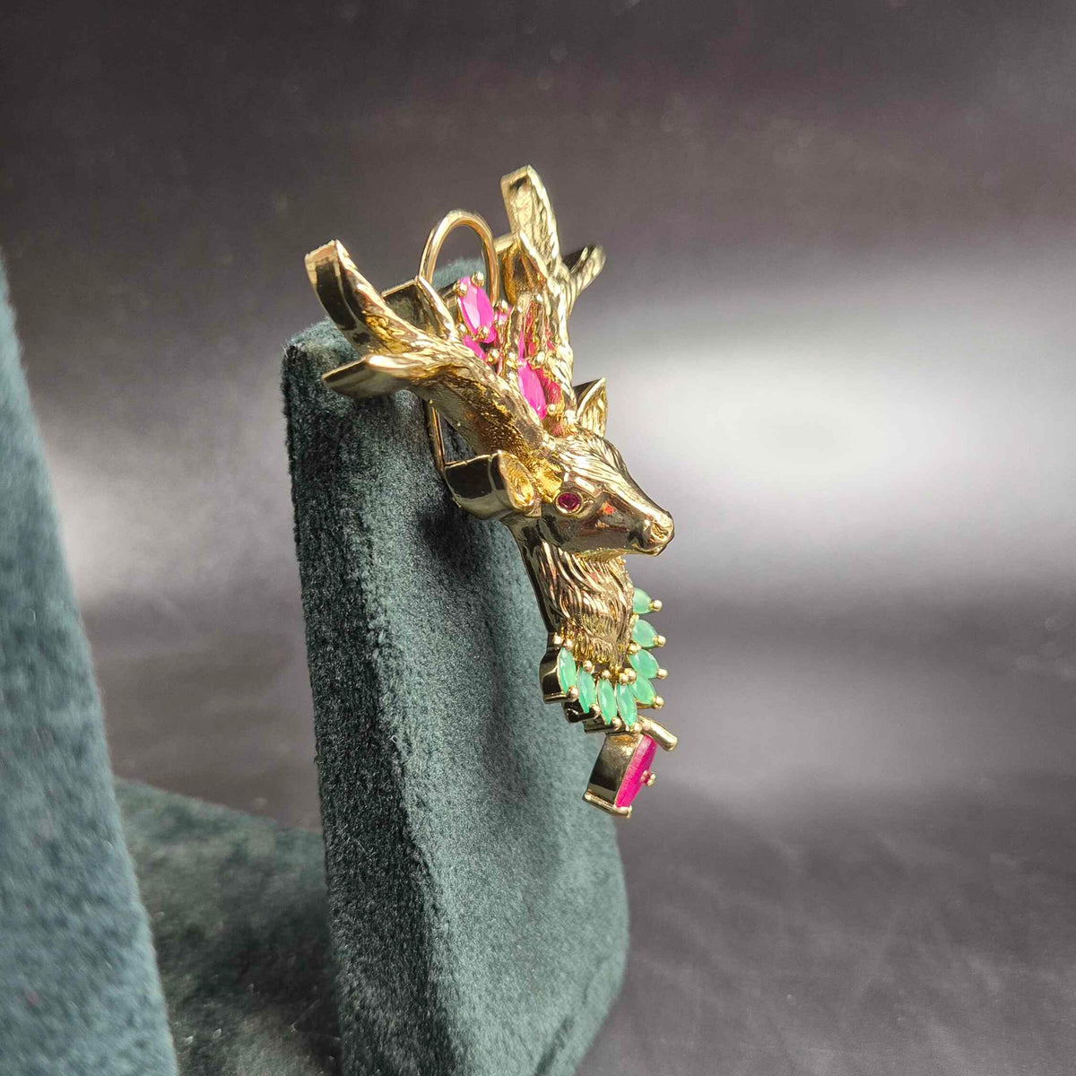 Deer Pendant Ruby and Green Necklace Set
