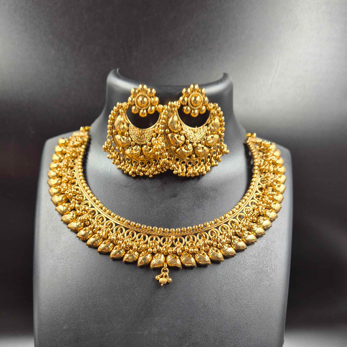 Non idol peacock Necklace Set with chandbali Earrings