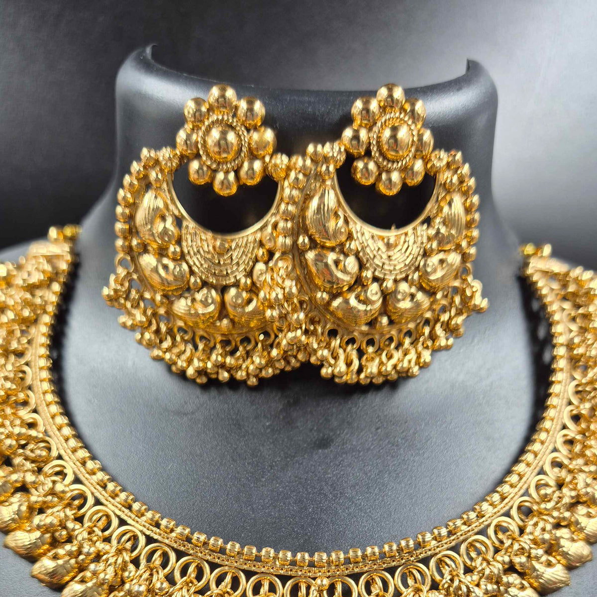 Non idol peacock Necklace Set with chandbali Earrings