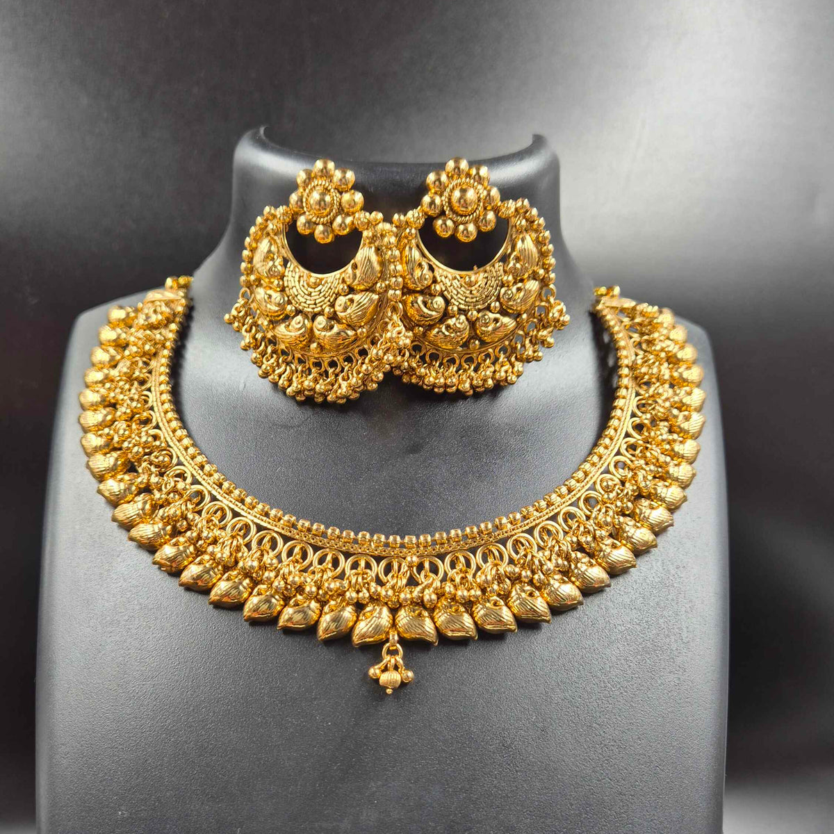 Non idol peacock Necklace Set with chandbali Earrings