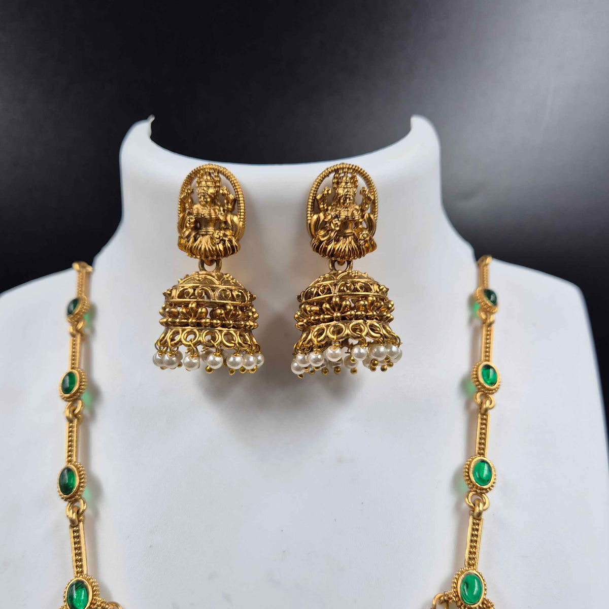 Green Stone Temple Necklace Set with Peacock Pendant