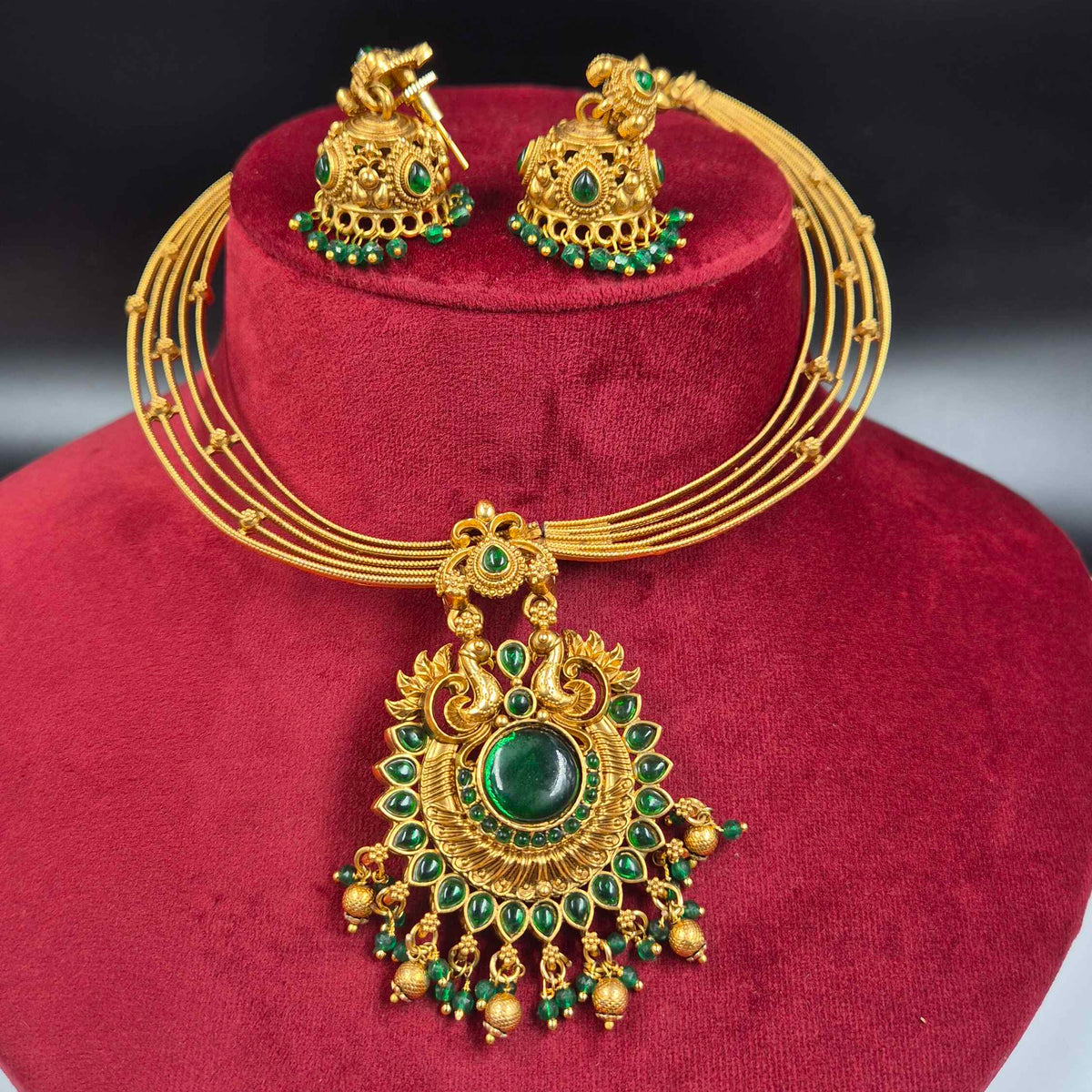 Peacock Motif Green Stone Temple Hasli Set