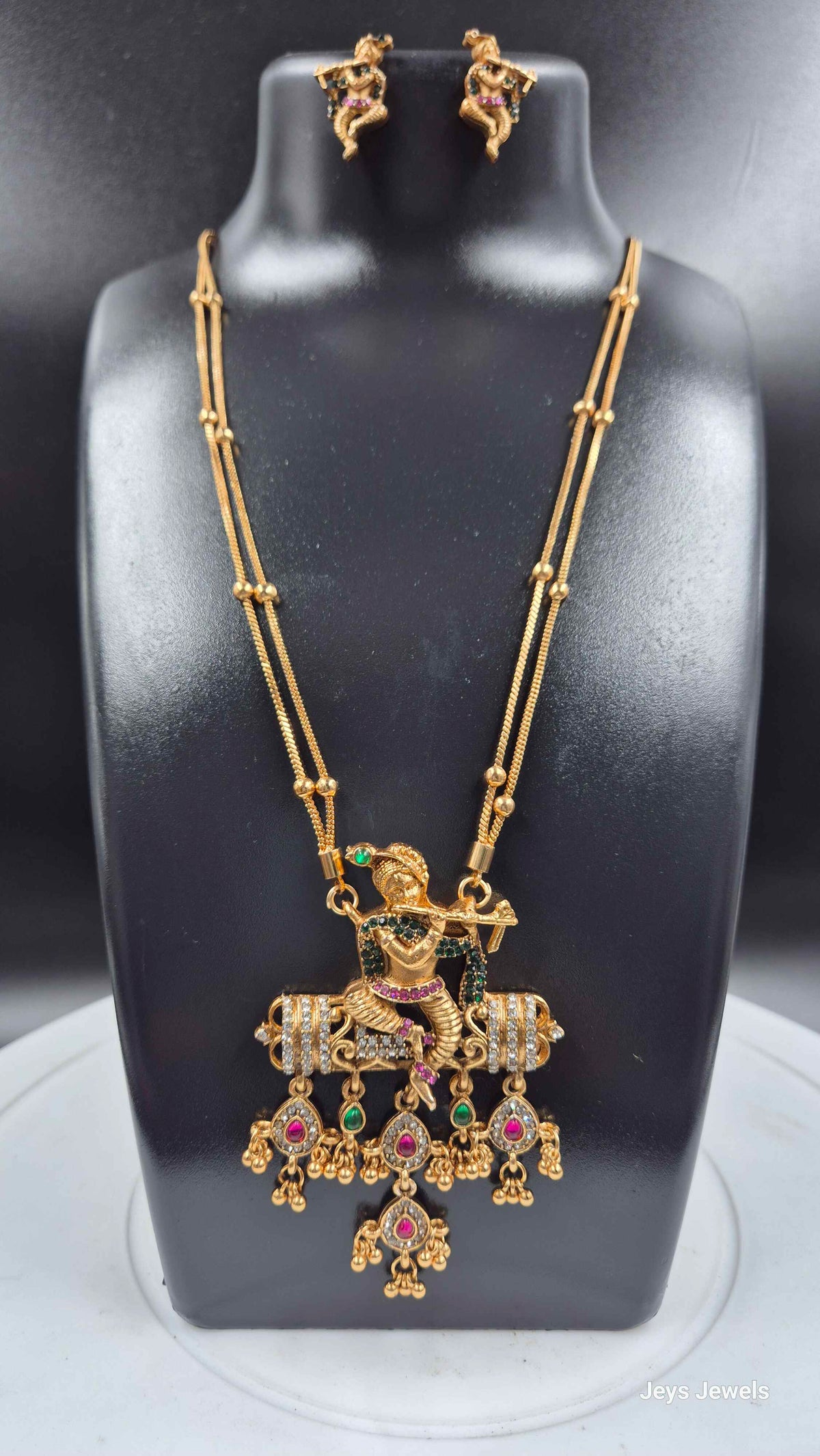Krishna on Swing haram