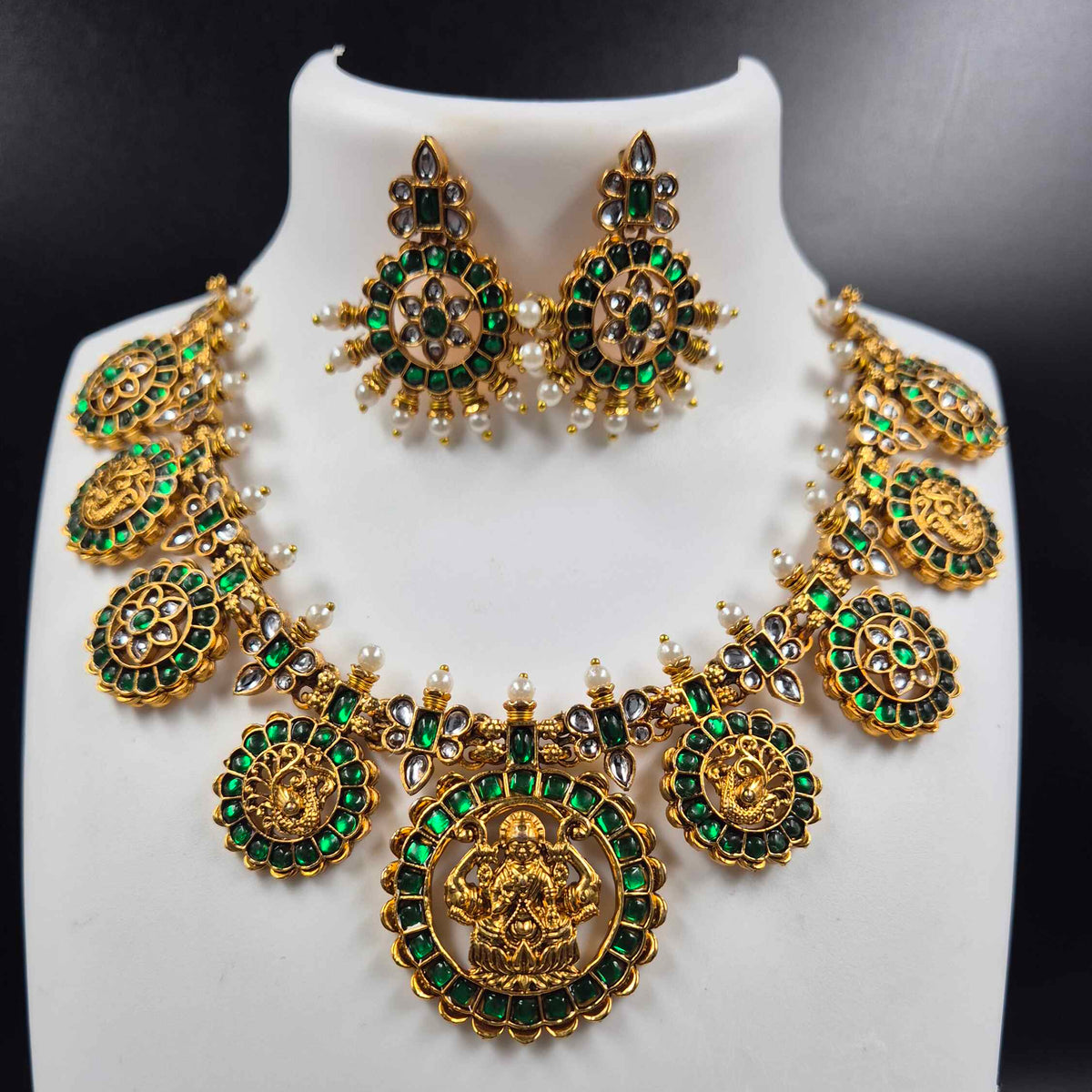 Green Kemp Necklace with pearls & Matching Jhumka Set