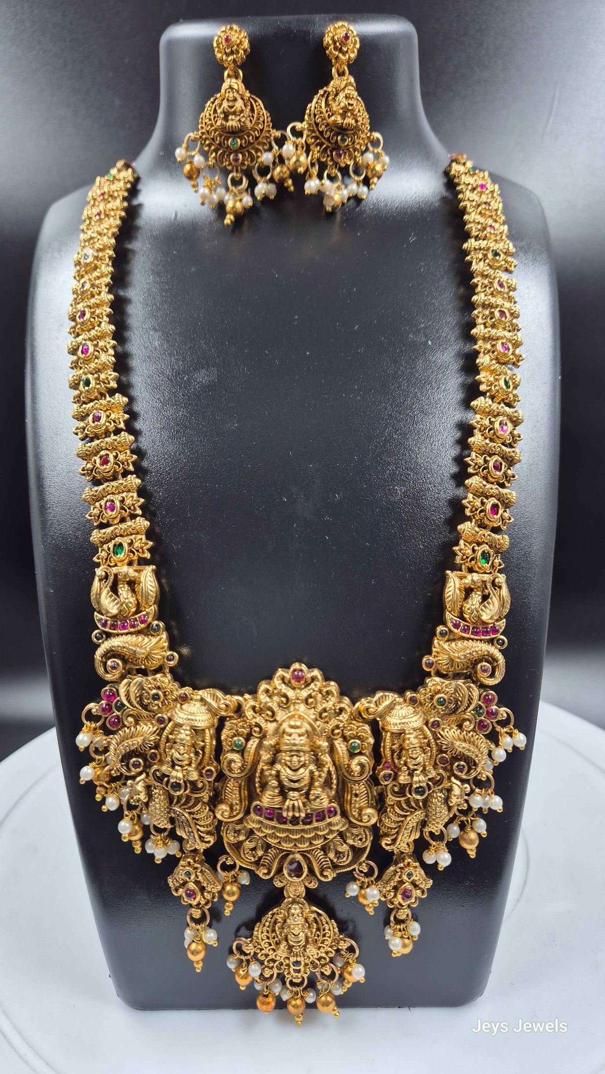 Lakshmi Temple Necklace with Peacock Motifs & Pearls