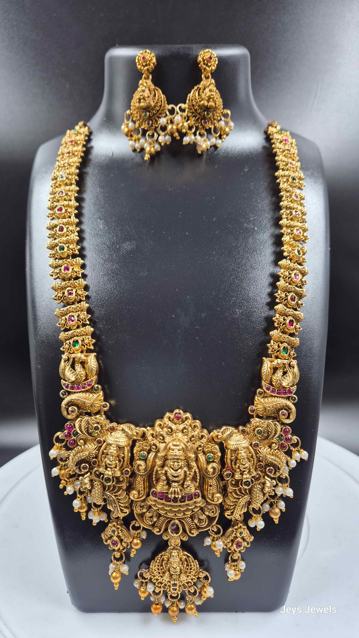 Lakshmi Temple Necklace with Peacock Motifs & Pearls
