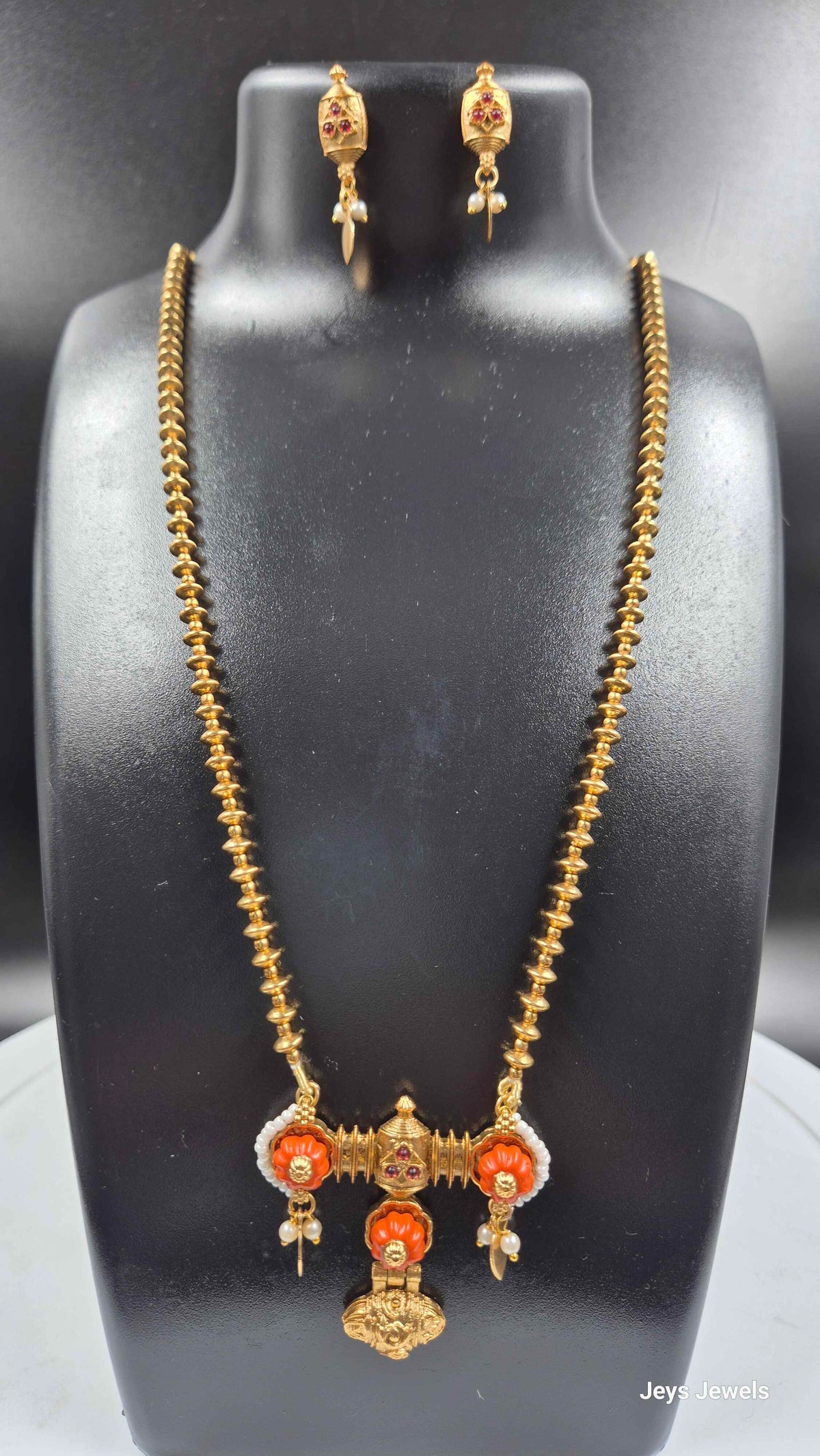 Orange coral in floral pattern haram  & Matching Earrings