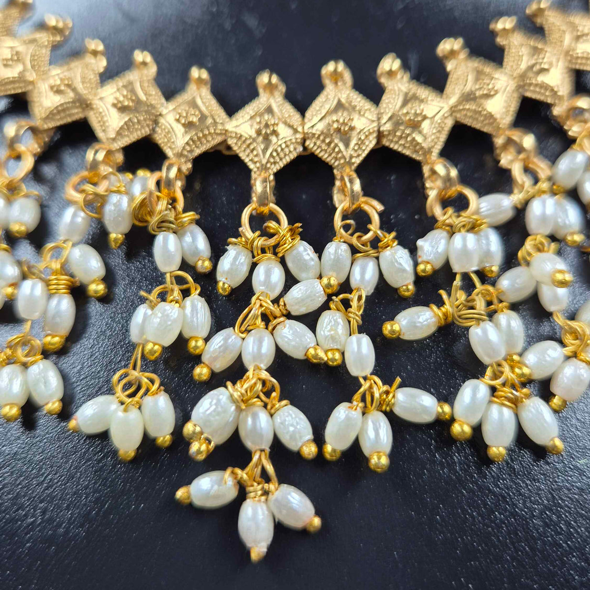 Pearl Beaded Choker Necklace with Gold-Tone Geometric Design