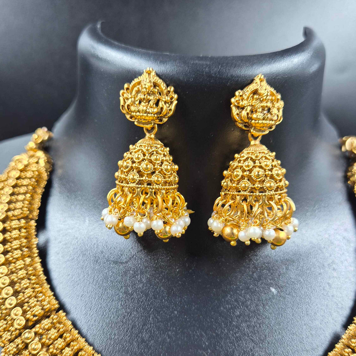 Lakshmi Kemp Stone Necklace Set with Pearl Drops