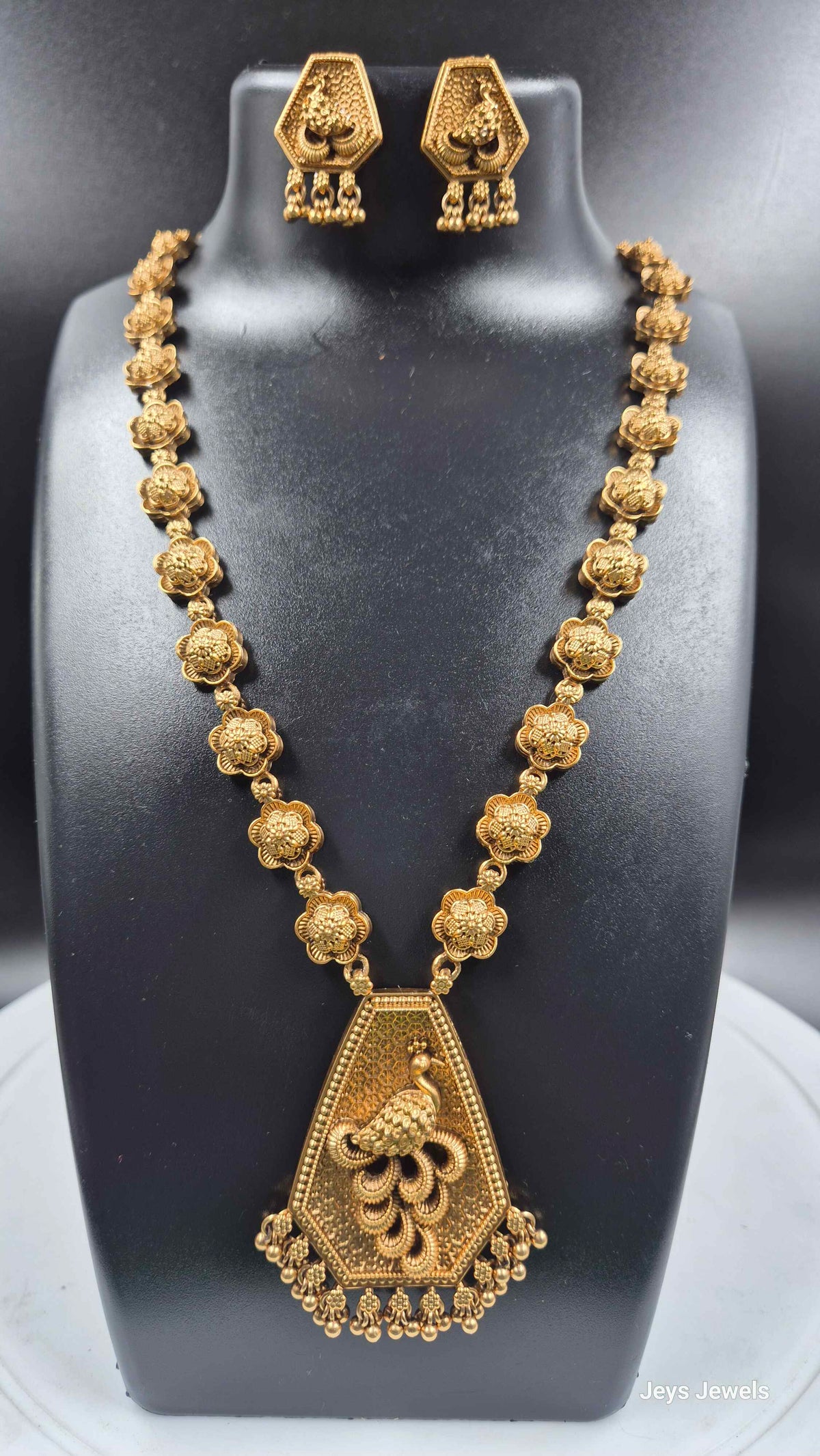 Peacock Pendant Necklace Set with Floral Links