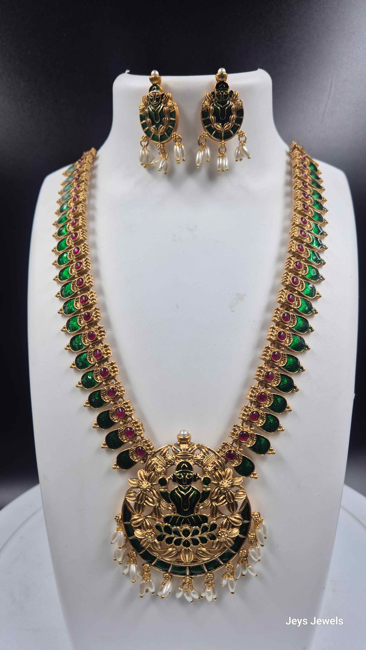 Green Palakka Lakshmi Haram with Pearl Danglers
