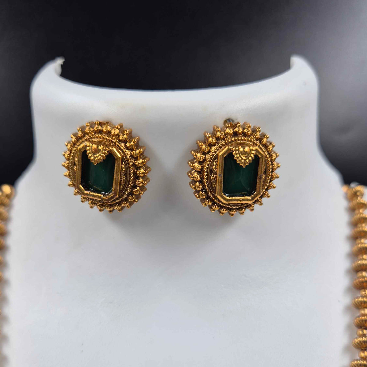 Antique Gold Green Stone  Set with Earrings