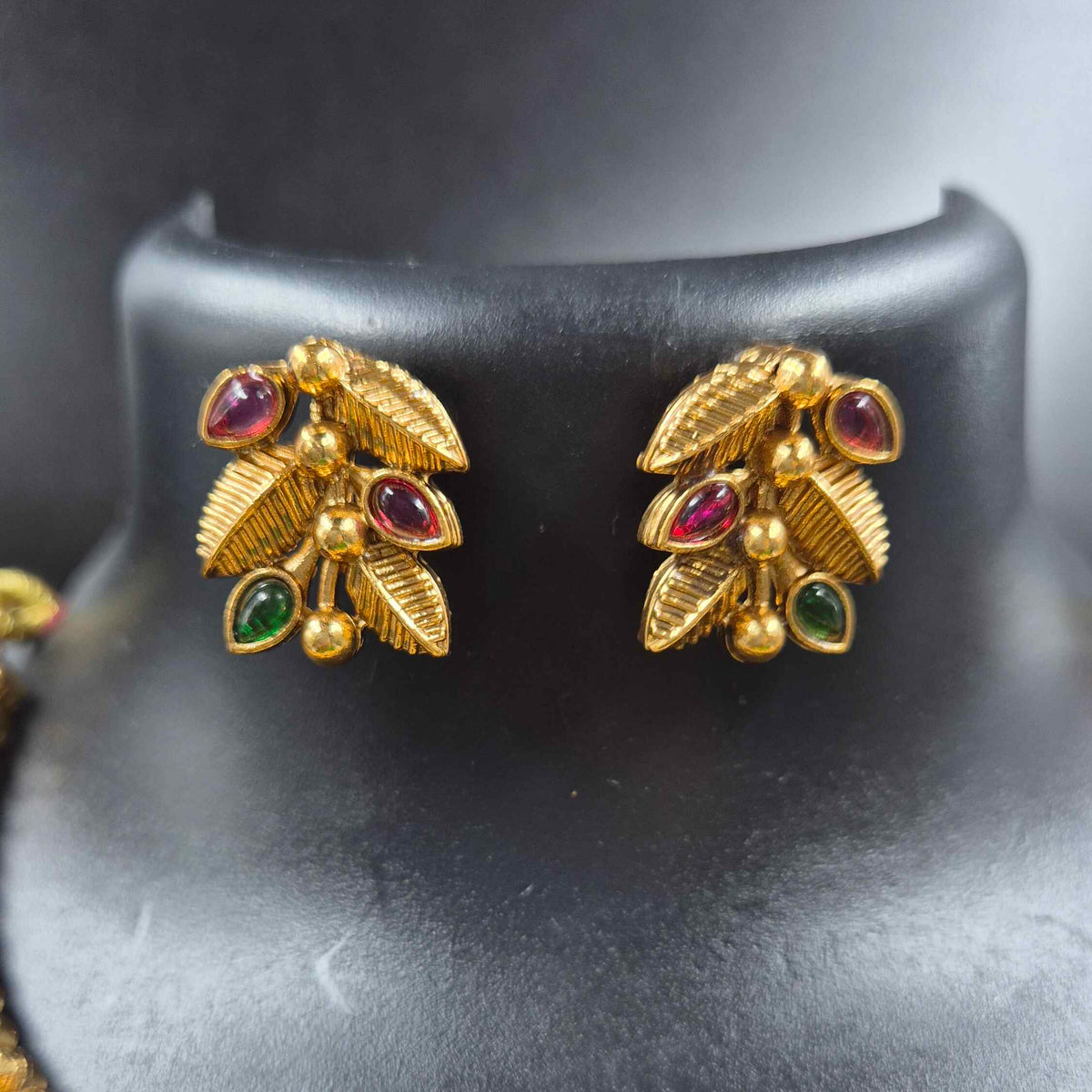Gold Necklace Set with Ruby Green Stones
