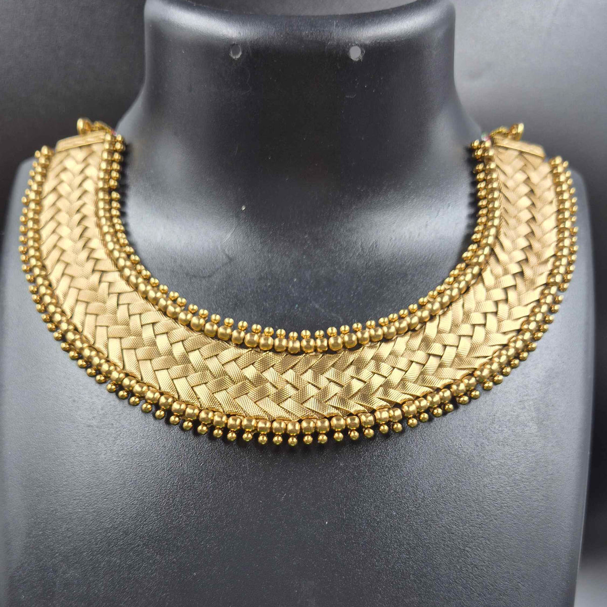 Gold Tone Mat Weaving Necklace – Kerala Style
