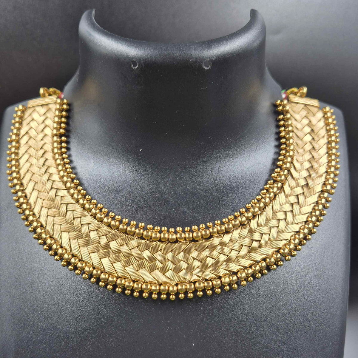 Gold Tone Mat Weaving Necklace – Kerala Style