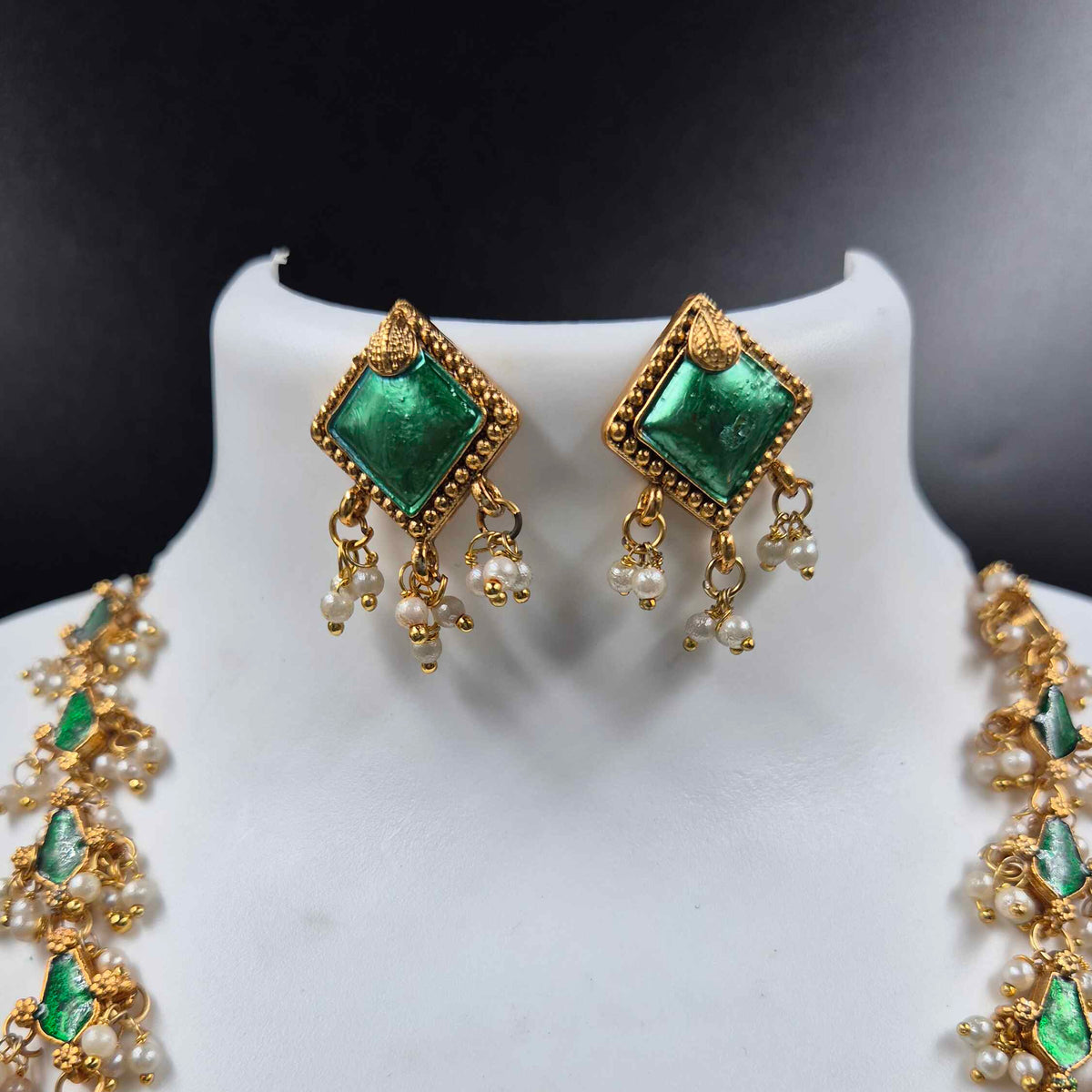 Double-Sided haram with red and green stones and Pearls