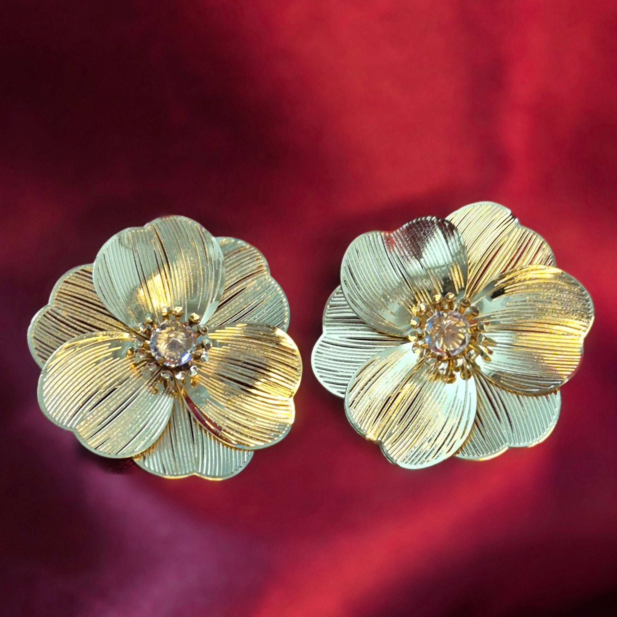 Anti Tarnish Full Gold Flower