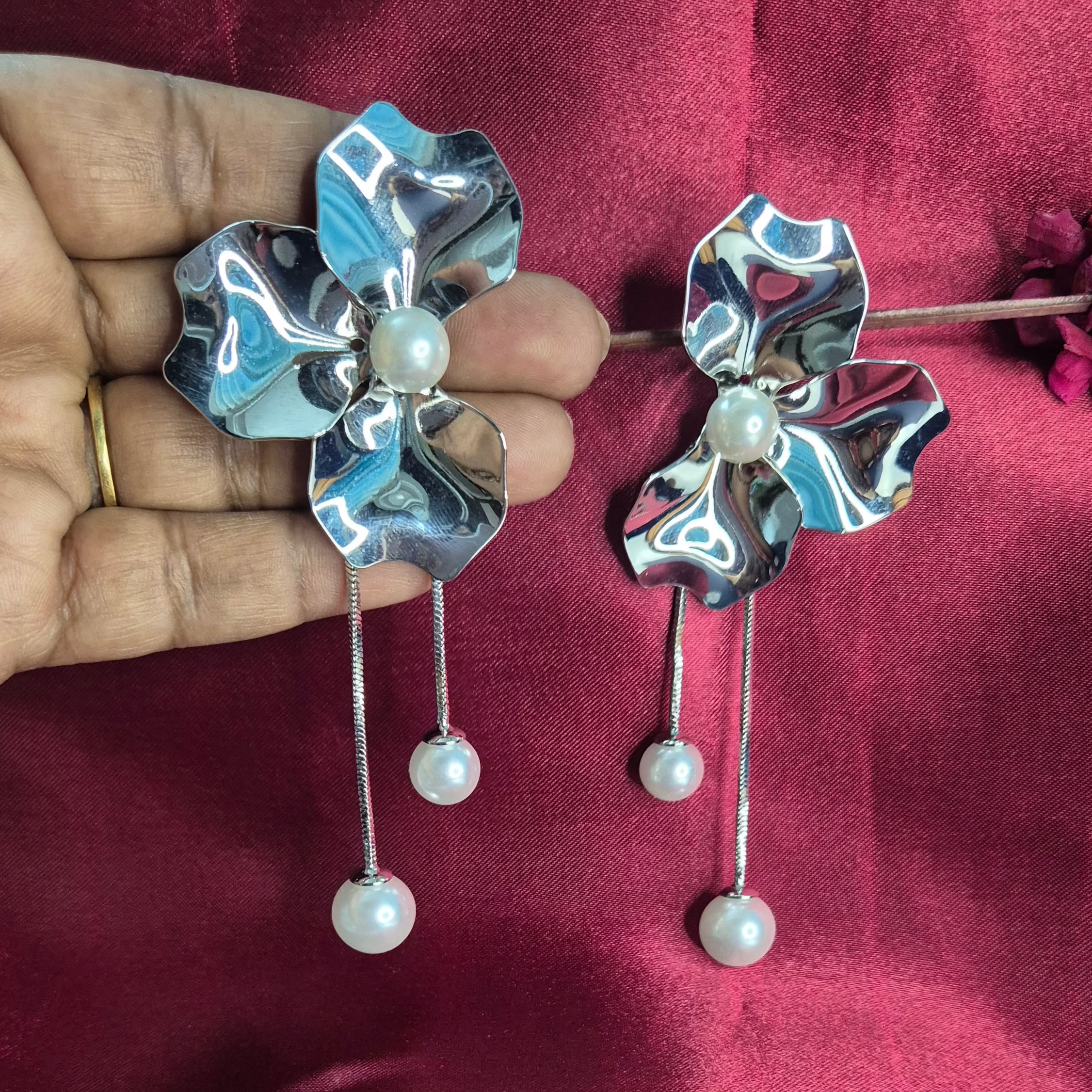 Stainless Steel Half Flower Dangler
