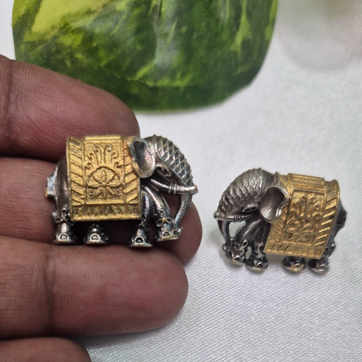 Cute elephant Dual Tone Stud