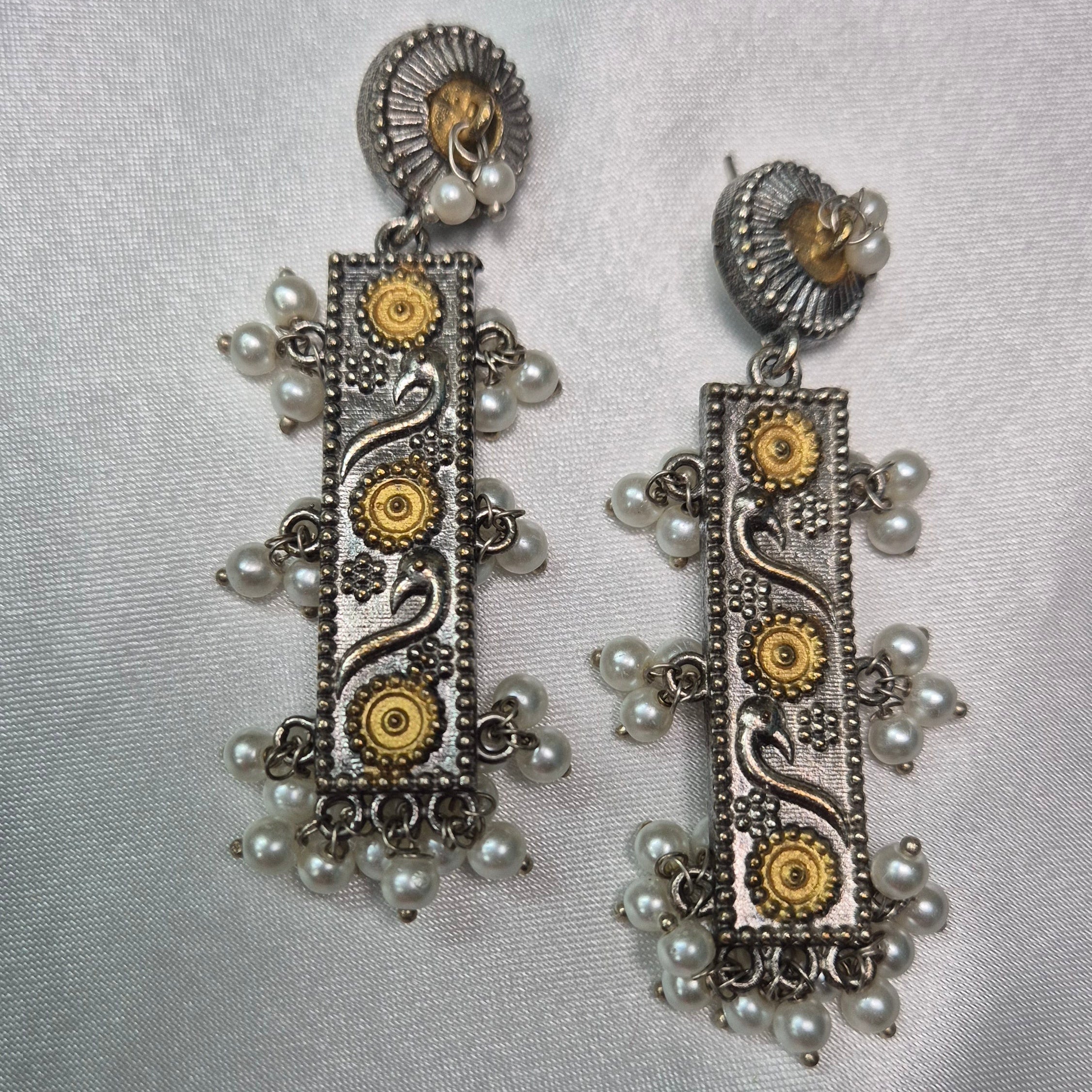 Rectangular Dangler In Dual Tone