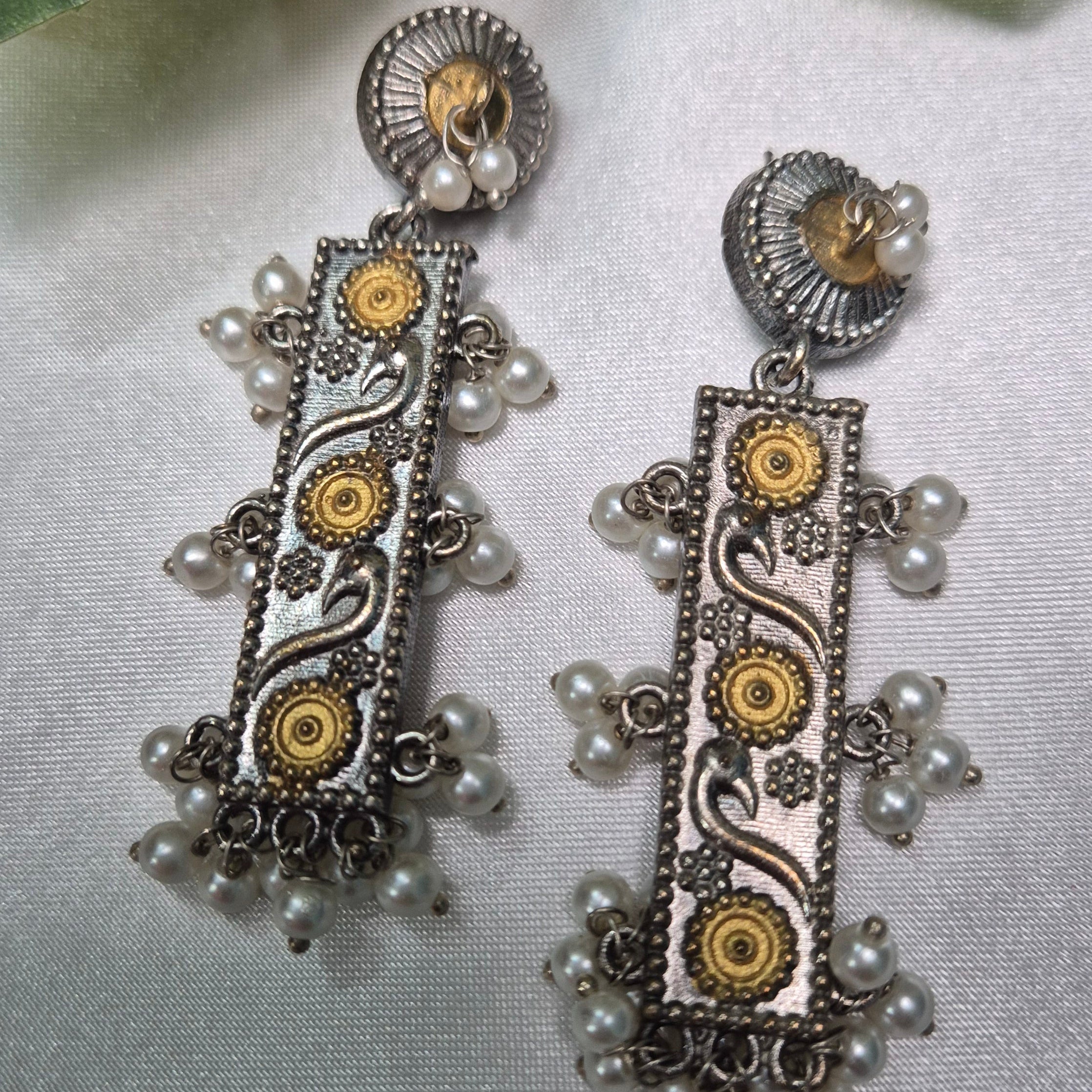 Rectangular Dangler In Dual Tone