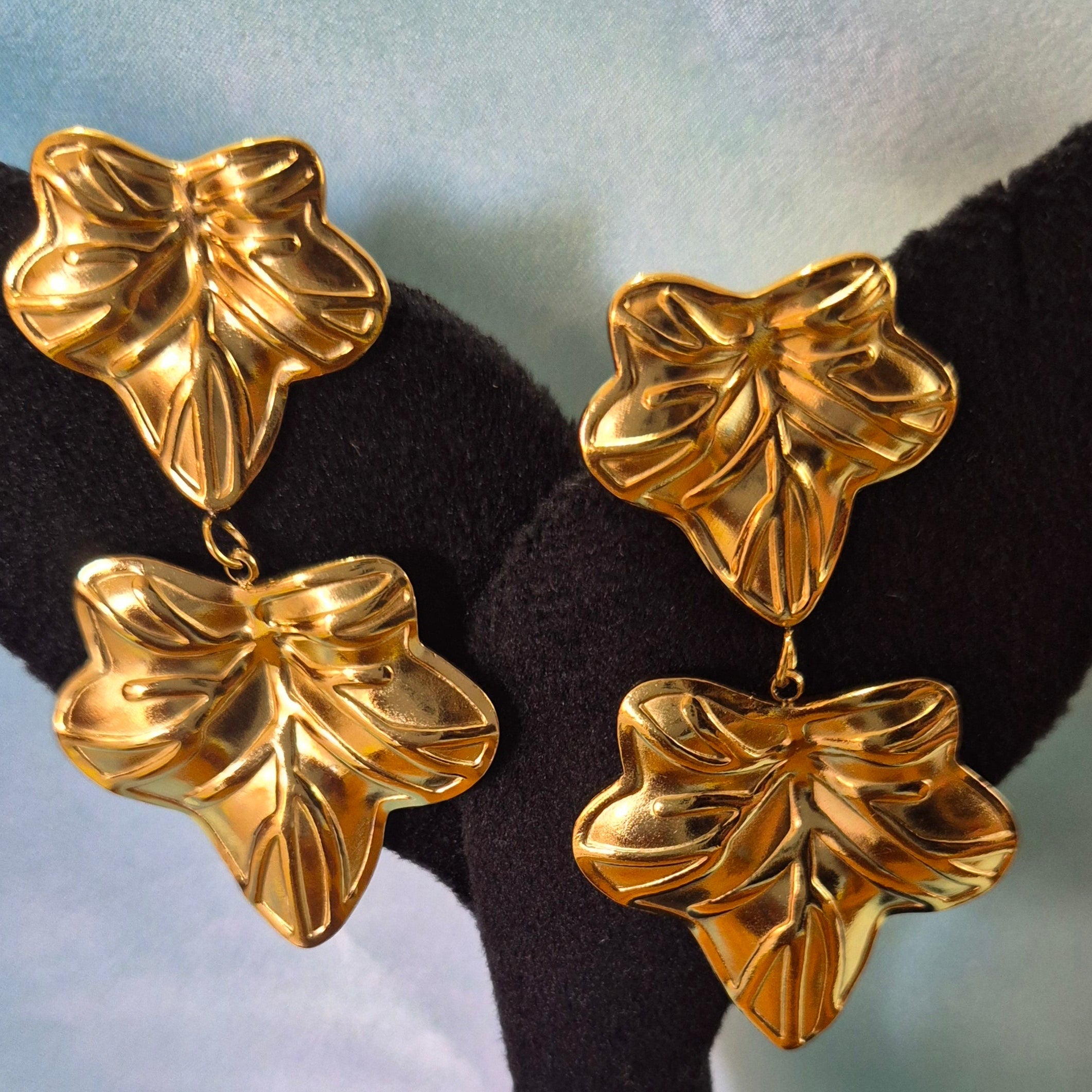 Gold Flower Dangler