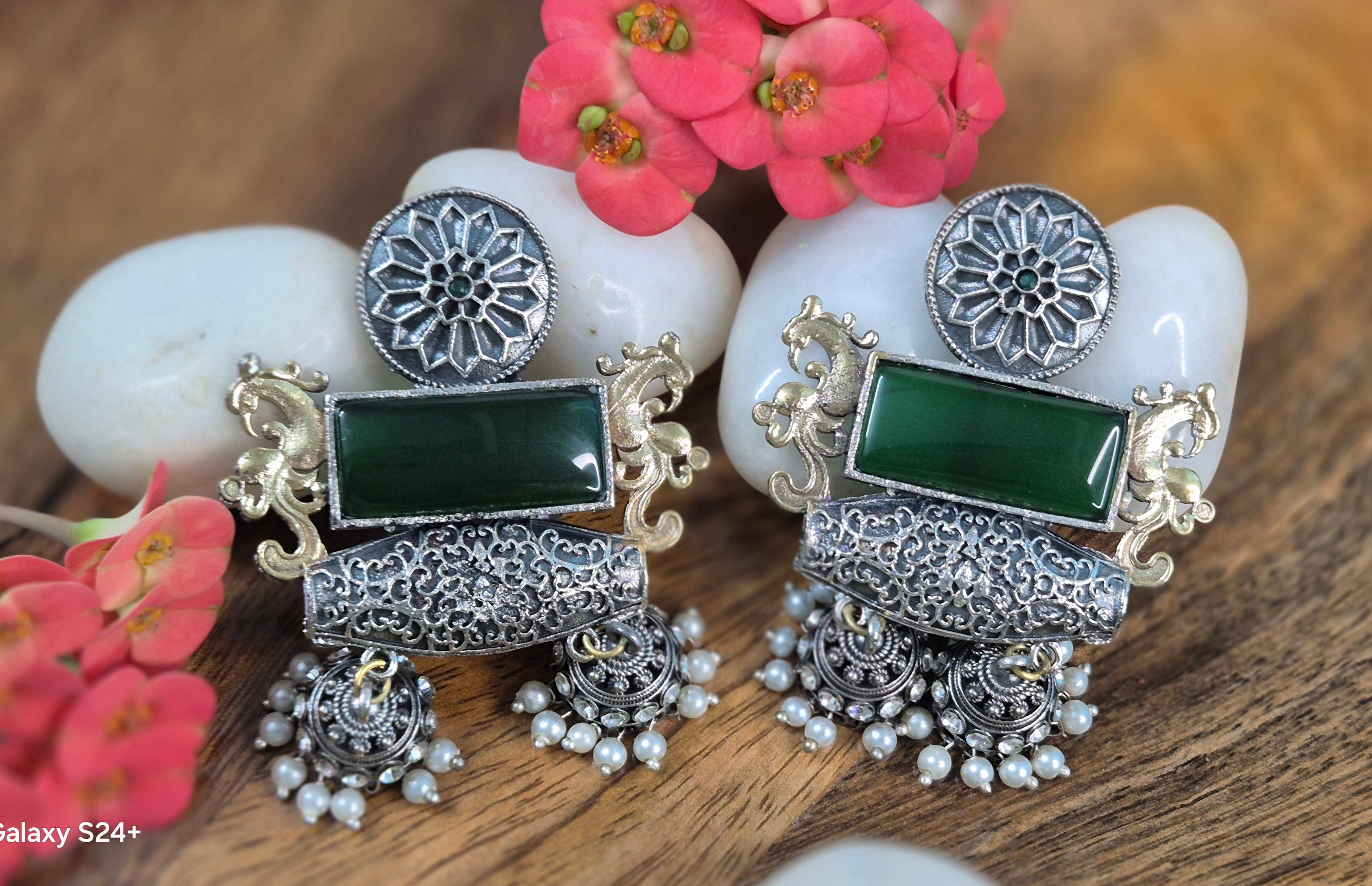 Twinkling Twin Oxidised Dual Tone Jhumkas