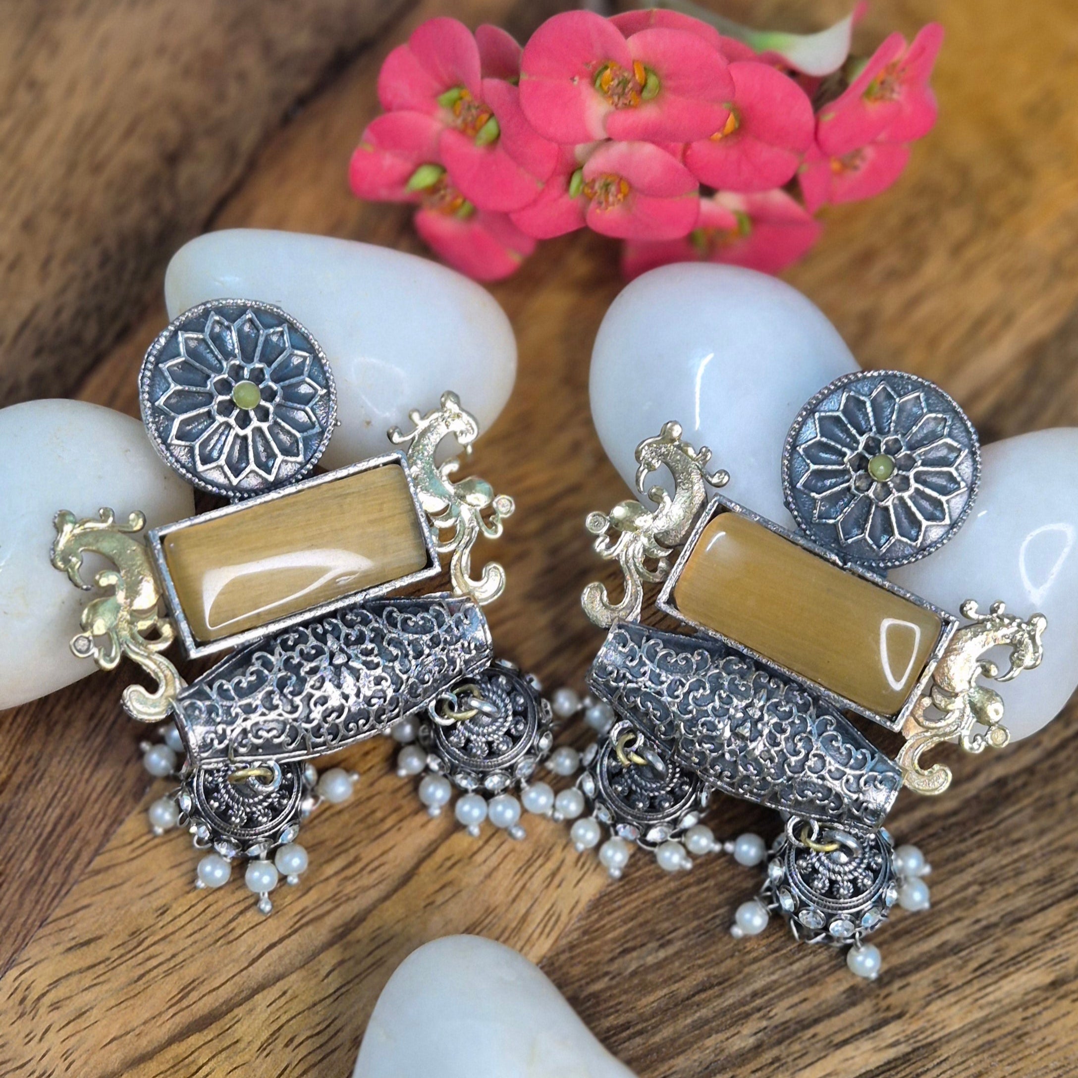 Twinkling Twin Oxidised Dual Tone Jhumkas