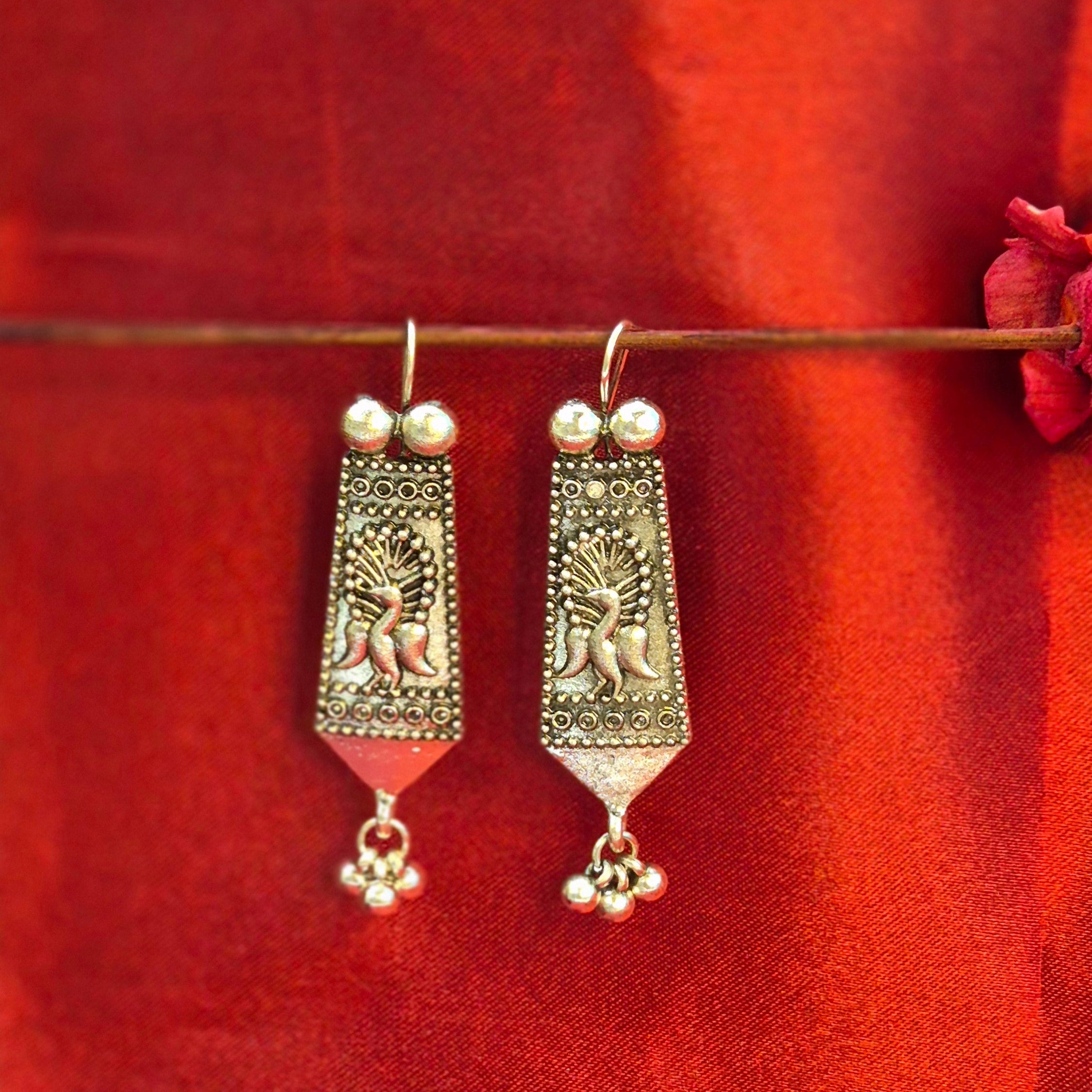 Oxidised Hook Drop Dangler