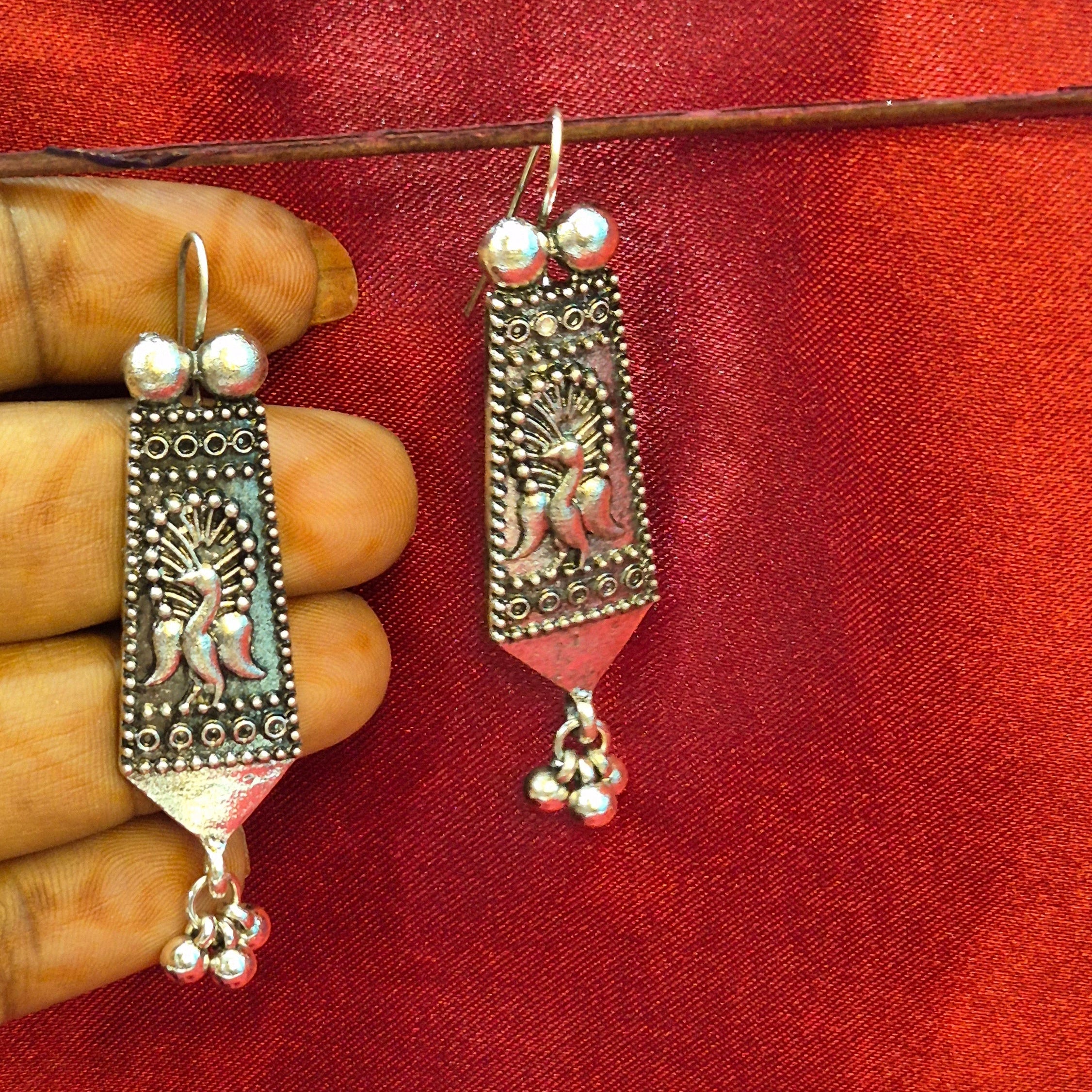 Oxidised Hook Drop Dangler