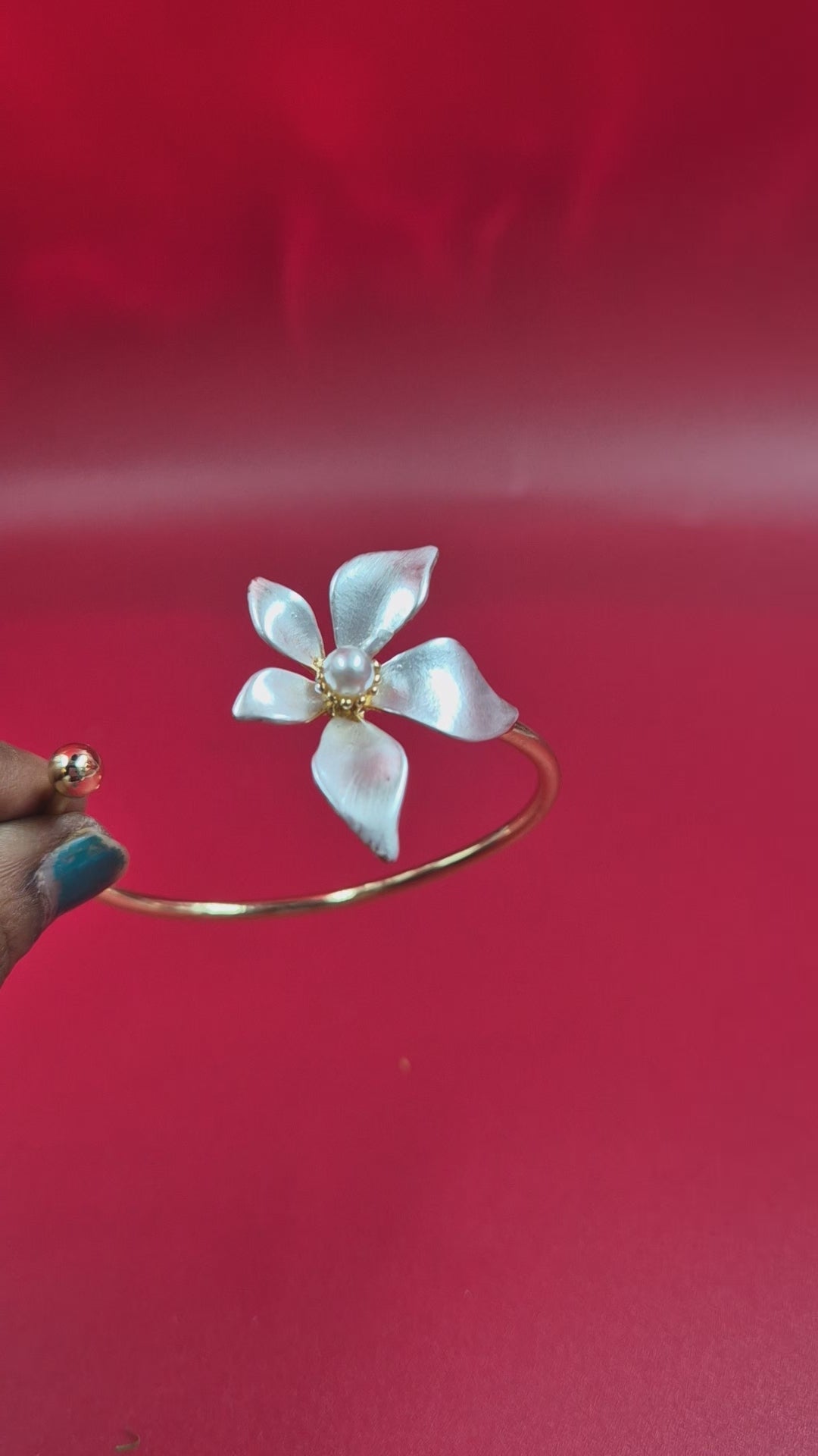 Elegant White Floral Pearl Cuff Bracelet for Women | Gold-Tone Designer Flower Bracelet
